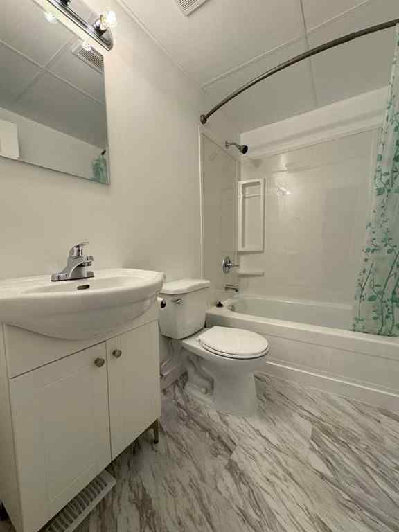 MLS® A2265942 - Unit #A 9513 108 Avenue  in Hillside Grande Prairie, Rental