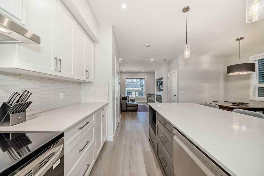 MLS® A2265943 - 934 Cobblemore Common SW in Cobblestone Creek Airdrie, Residential