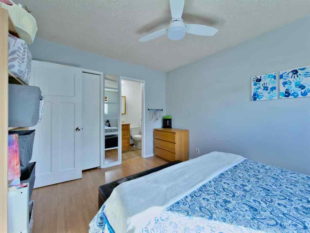 MLS® A2265950 - 8 Cayuga Crescent W   in Indian Battle Heights Lethbridge, Residential