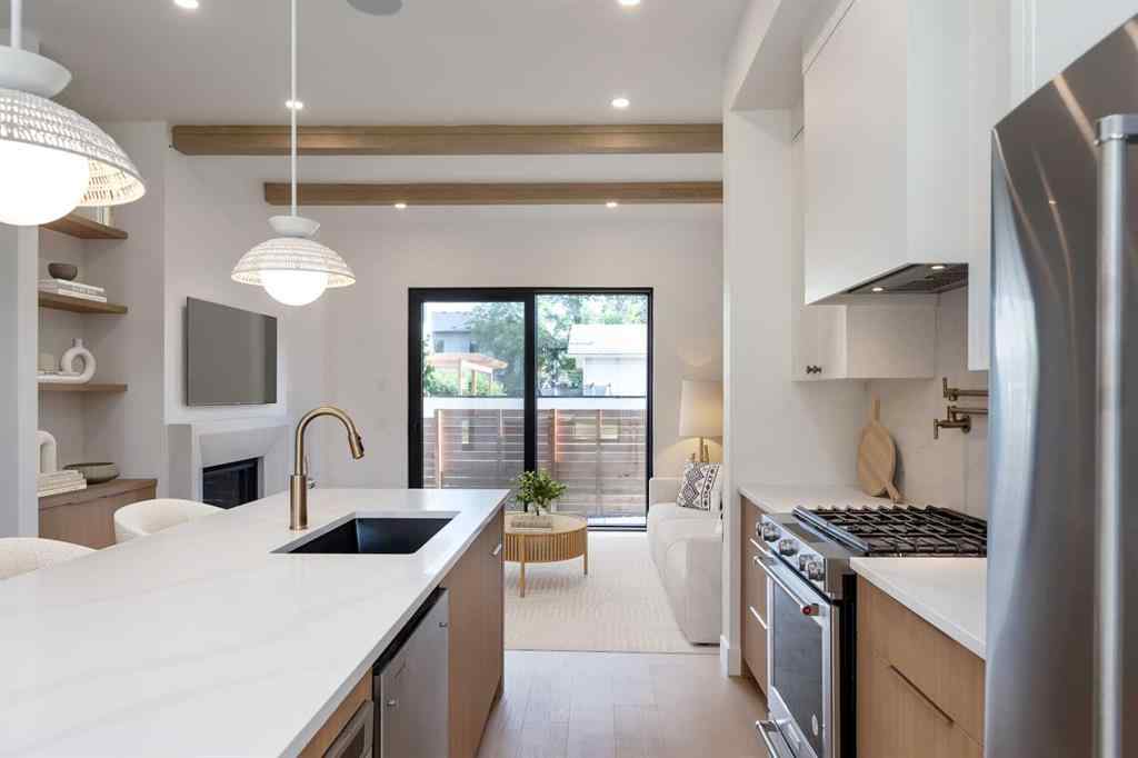 MLS® A2265959 - 4309 32 Avenue SW in Glenbrook Calgary, Residential