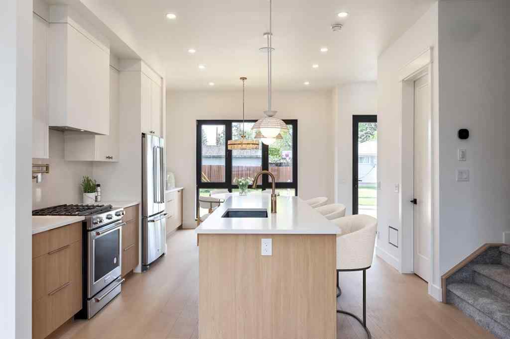 MLS® A2265959 - 4309 32 Avenue SW in Glenbrook Calgary, Residential