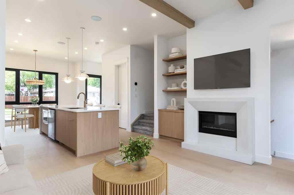 MLS® A2265959 - 4309 32 Avenue SW in Glenbrook Calgary, Residential