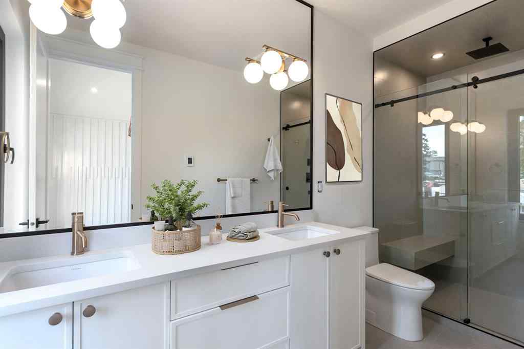 MLS® A2265959 - 4309 32 Avenue SW in Glenbrook Calgary, Residential