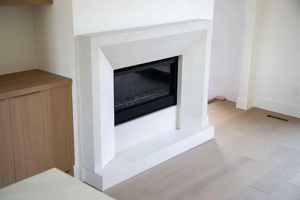 MLS® A2265959 - 4309 32 Avenue SW in Glenbrook Calgary, Residential