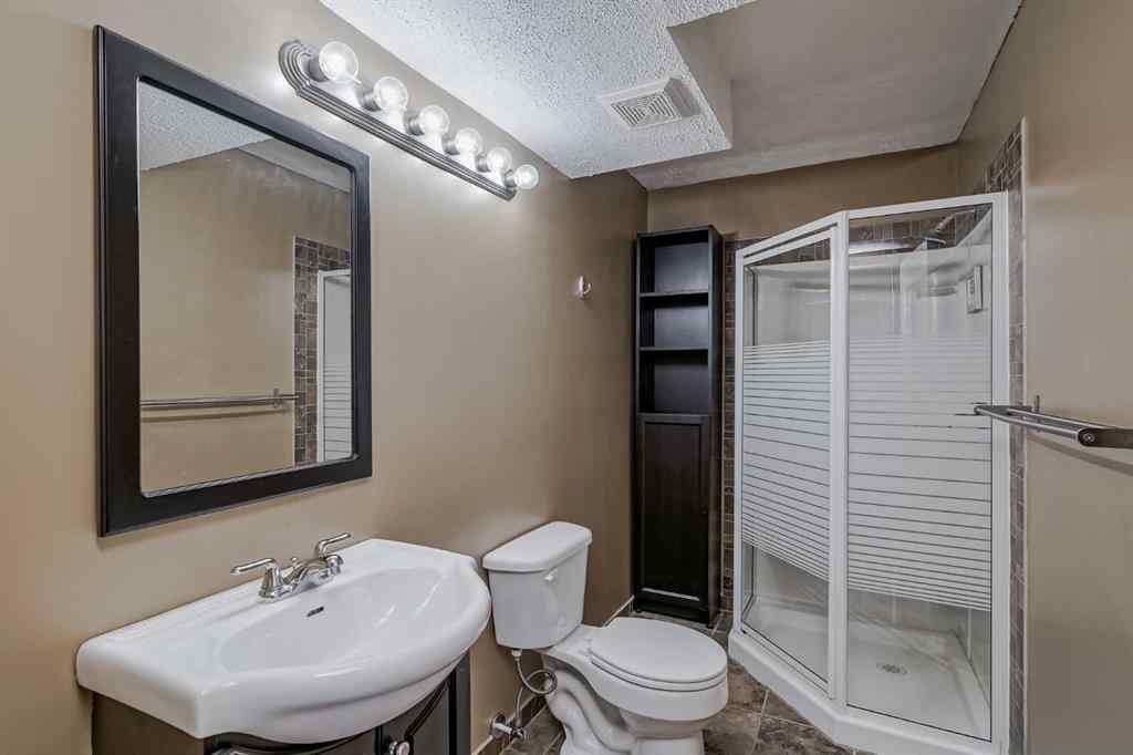 MLS® A2265961 - 8 Everstone Rise SW in Evergreen Calgary, Residential
