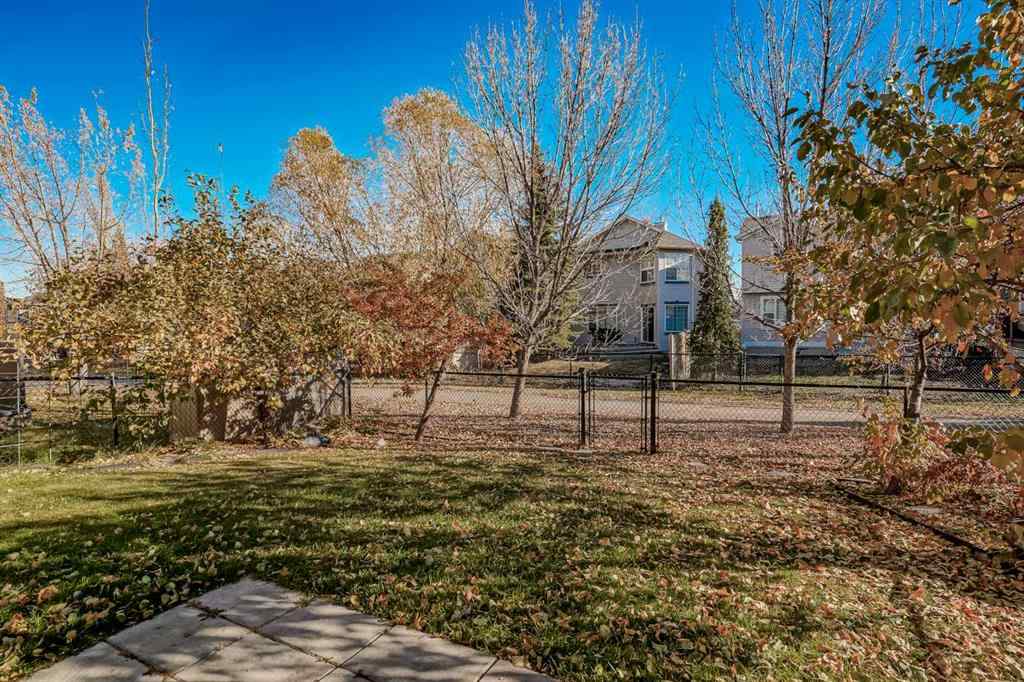 MLS® A2265961 - 8 Everstone Rise SW in Evergreen Calgary, Residential