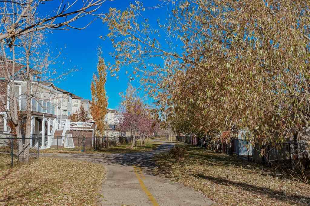 MLS® A2265961 - 8 Everstone Rise SW in Evergreen Calgary, Residential