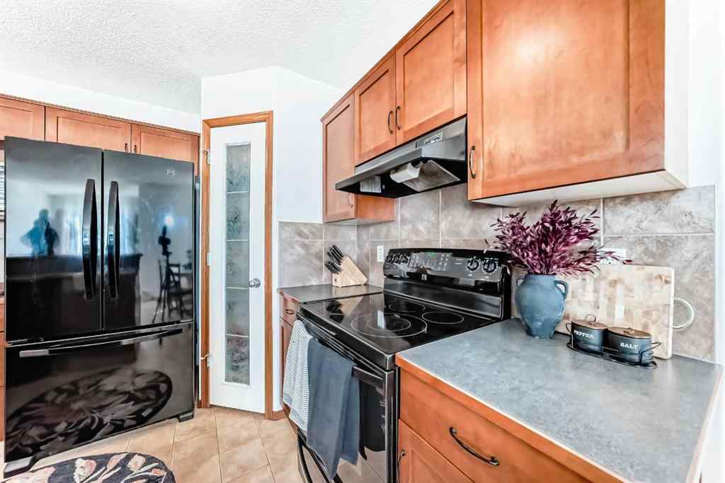 MLS® A2265962 - 201 Cranberry Square SE in Cranston Calgary, Residential