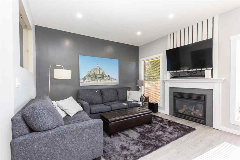 MLS® A2265967 - 347 Addington Drive  in Anders South Red Deer, Residential