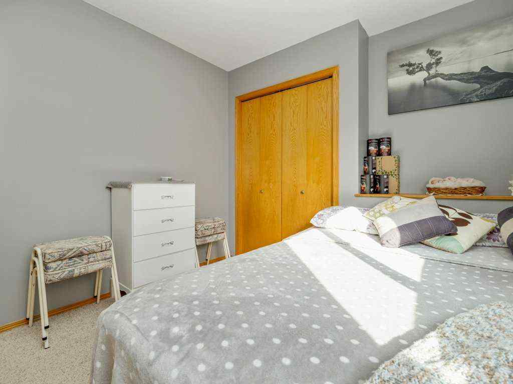 MLS® A2265971 - 159 Cougar Crescent N in Uplands Lethbridge, Residential