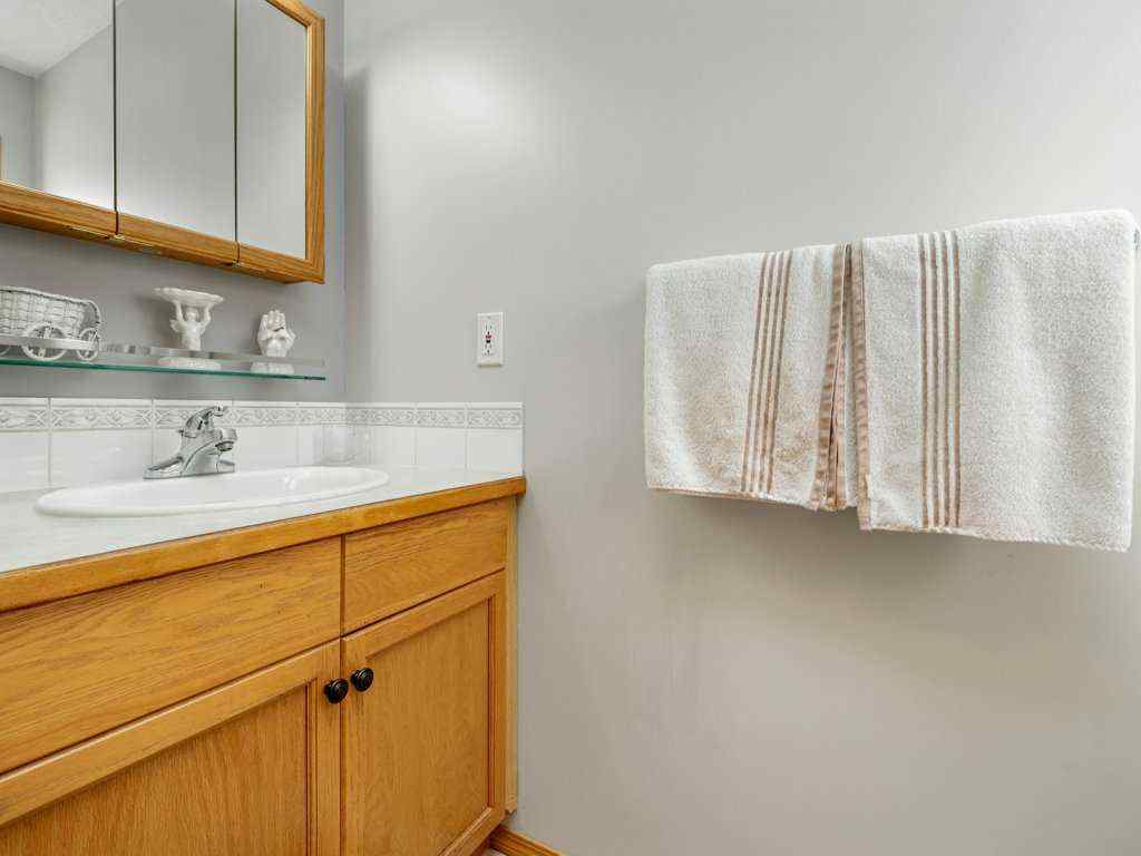 MLS® A2265971 - 159 Cougar Crescent N in Uplands Lethbridge, Residential