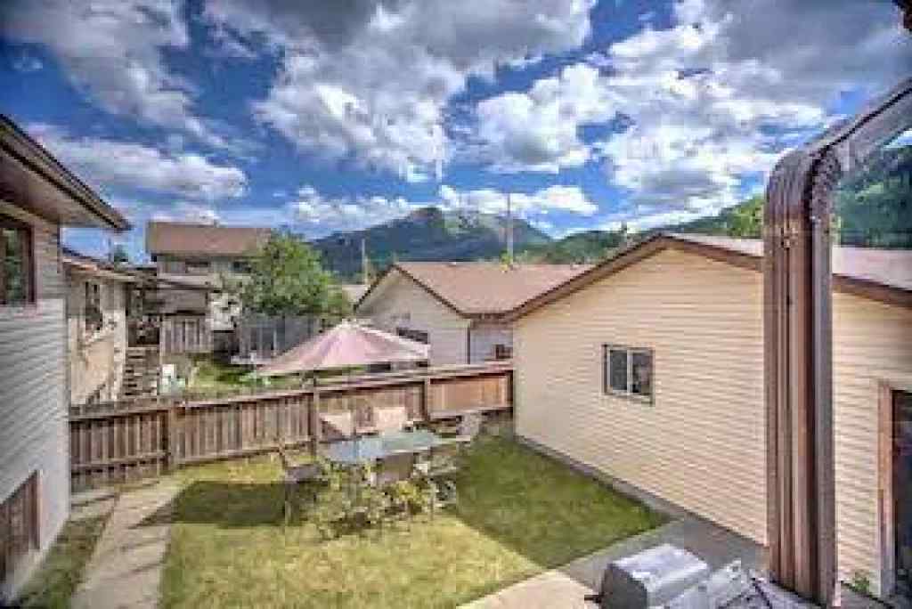 MLS® A2265974 - 11538 21 Avenue  in NONE Blairmore, Residential