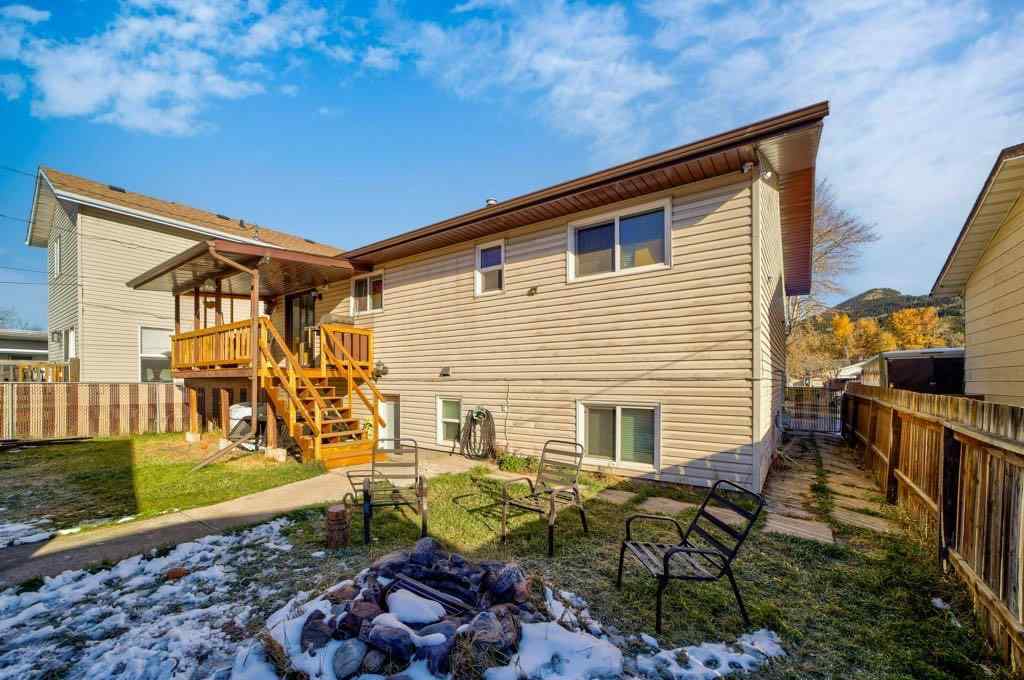 MLS® A2265974 - 11538 21 Avenue  in NONE Blairmore, Residential