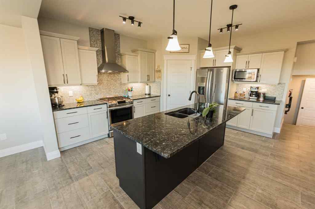 MLS® A2265975 - 8622 120 Avenue  in Copperwood Grande Prairie, Residential