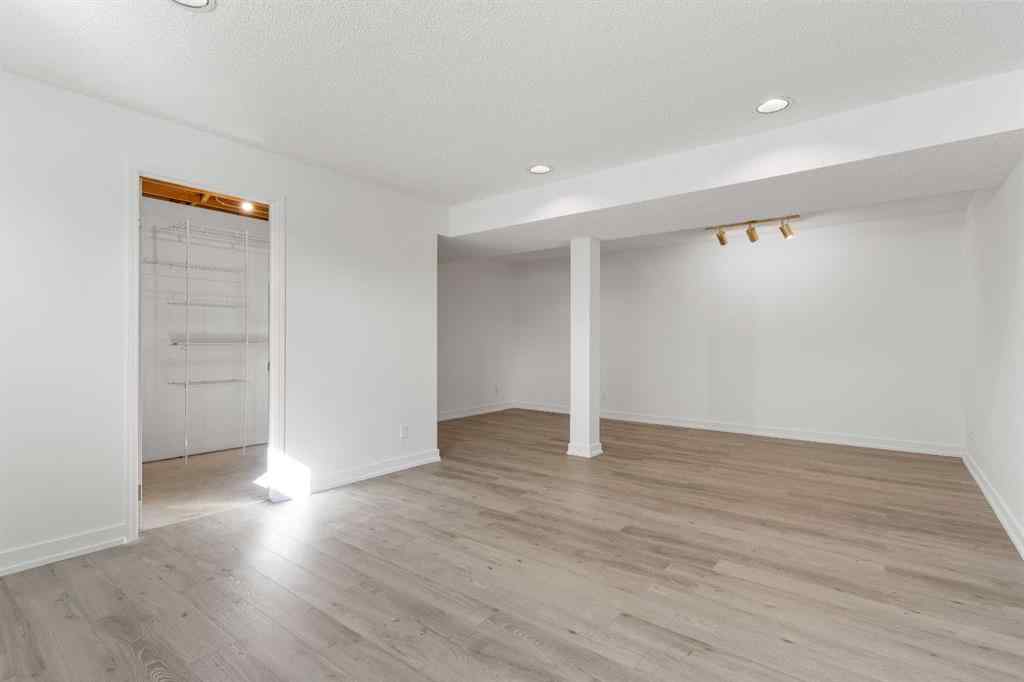 MLS® A2265976 - 2 West Barrett Place  in West Valley Cochrane, Residential