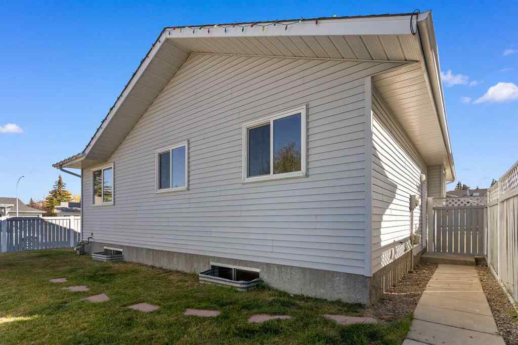 MLS® A2265976 - 2 West Barrett Place  in West Valley Cochrane, Residential