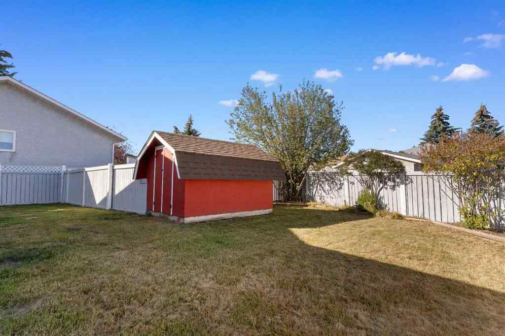 MLS® A2265976 - 2 West Barrett Place  in West Valley Cochrane, Residential