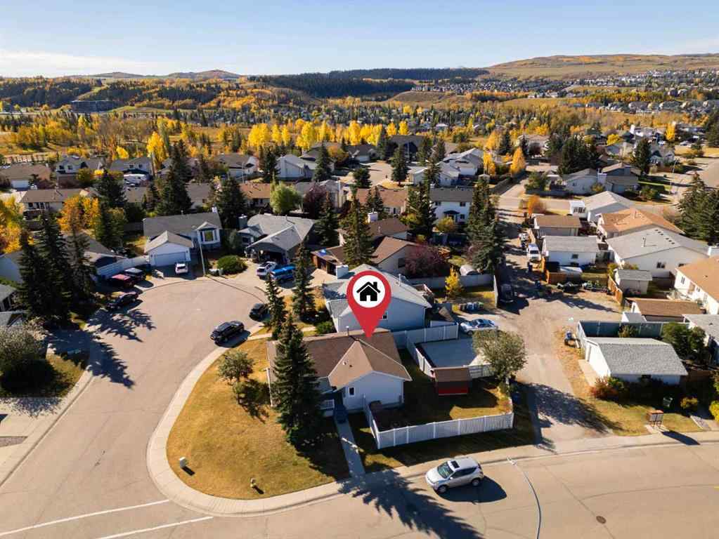 MLS® A2265976 - 2 West Barrett Place  in West Valley Cochrane, Residential