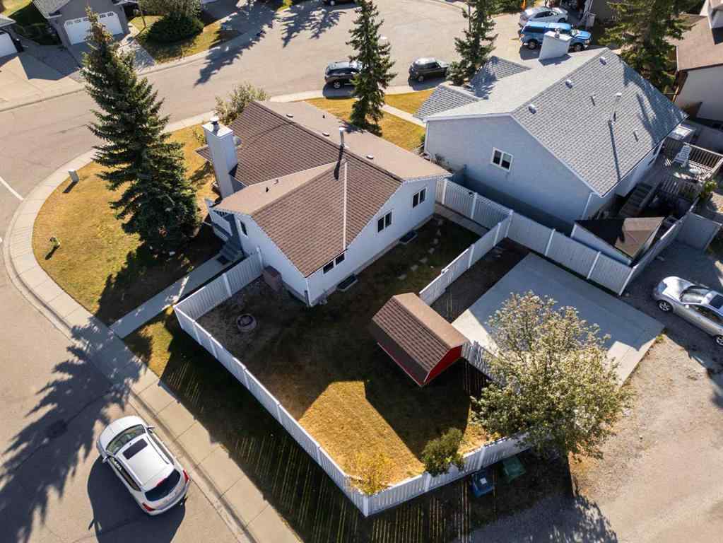 MLS® A2265976 - 2 West Barrett Place  in West Valley Cochrane, Residential