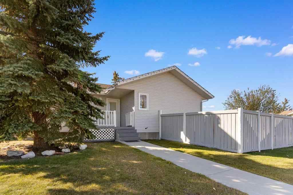 MLS® A2265976 - 2 West Barrett Place  in West Valley Cochrane, Residential