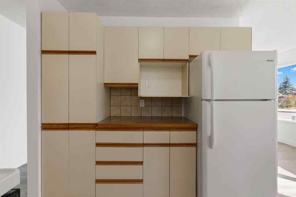 MLS® A2265976 - 2 West Barrett Place  in West Valley Cochrane, Residential