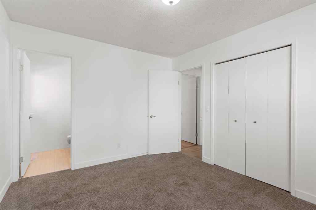 MLS® A2265976 - 2 West Barrett Place  in West Valley Cochrane, Residential