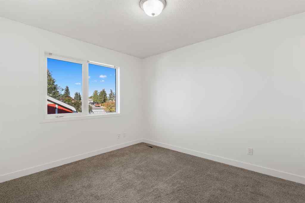 MLS® A2265976 - 2 West Barrett Place  in West Valley Cochrane, Residential