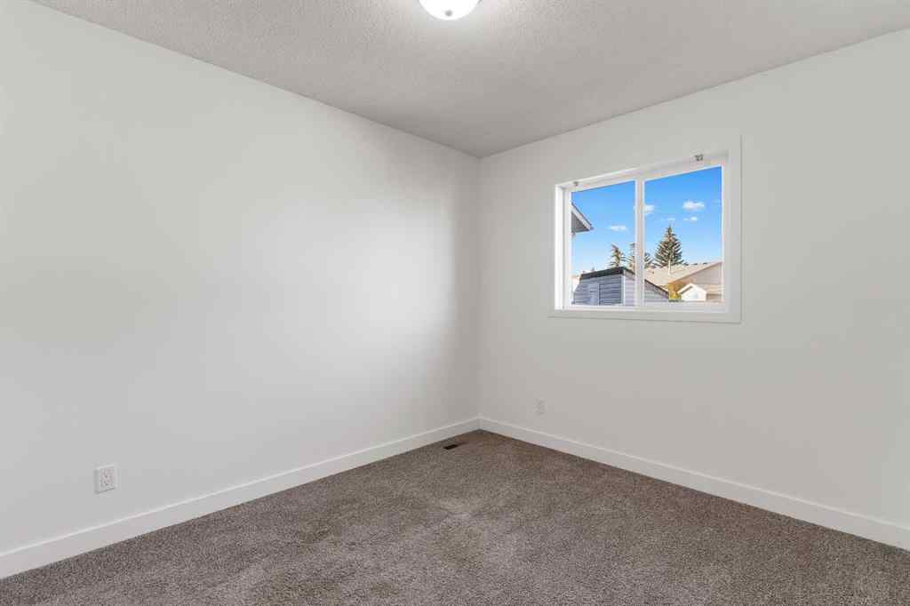 MLS® A2265976 - 2 West Barrett Place  in West Valley Cochrane, Residential