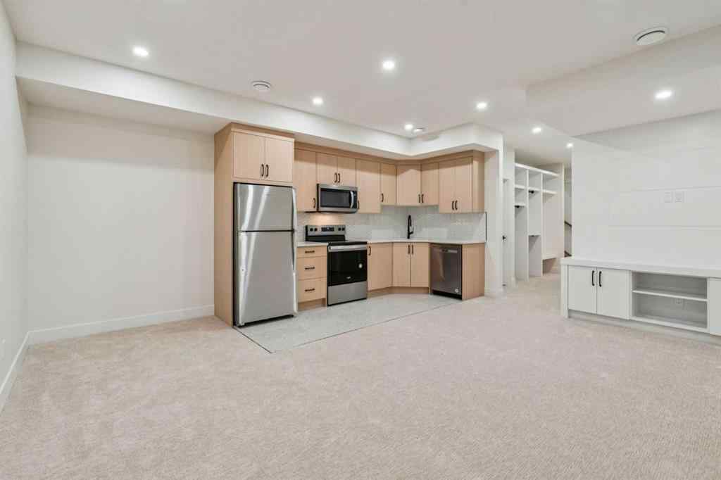 MLS® A2265980 - 643 36 Street SW in Spruce Cliff Calgary, Residential