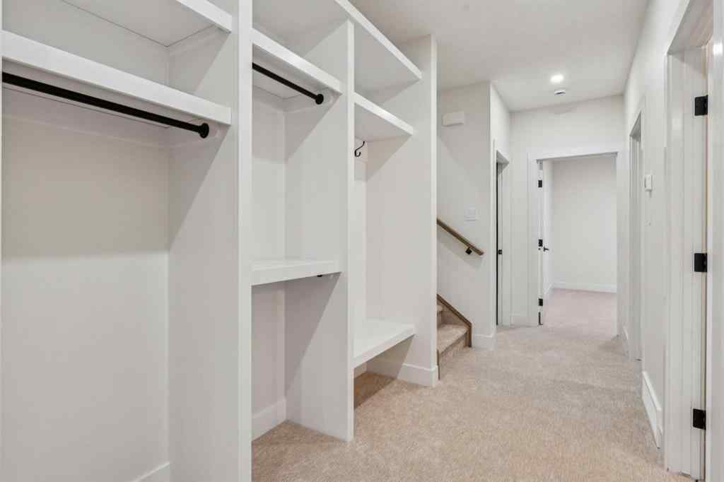 MLS® A2265980 - 643 36 Street SW in Spruce Cliff Calgary, Residential