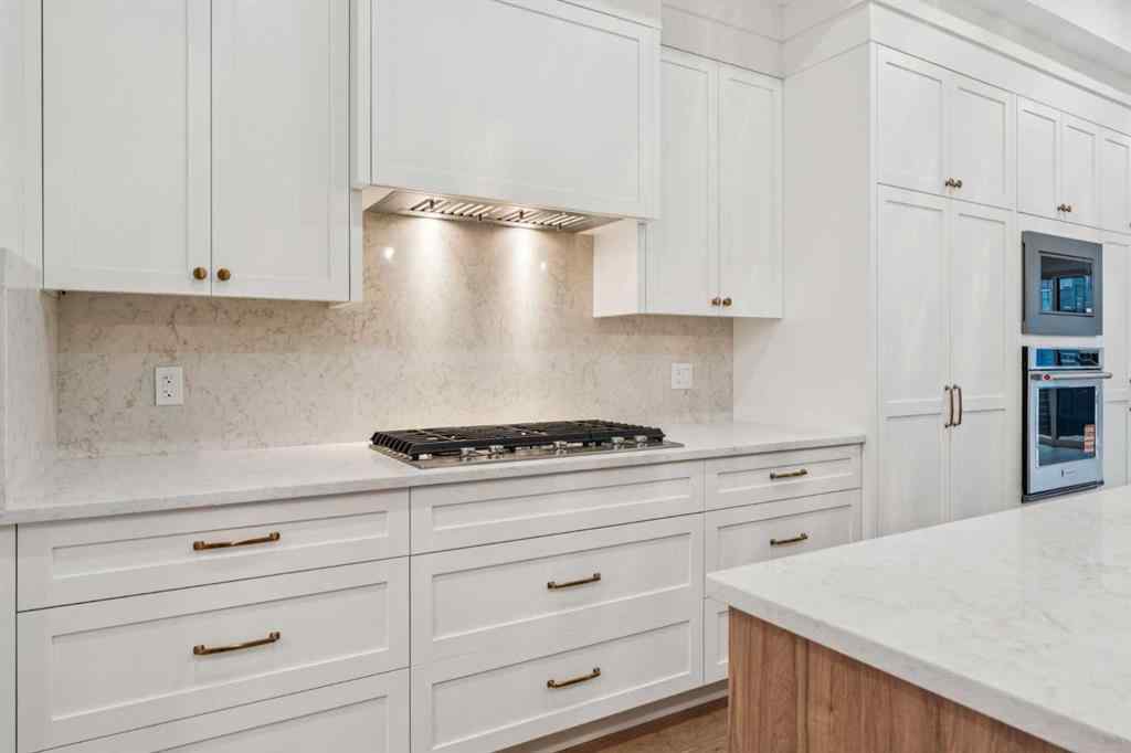 MLS® A2265980 - 643 36 Street SW in Spruce Cliff Calgary, Residential