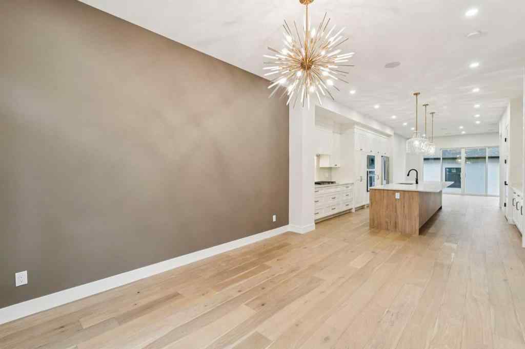 MLS® A2265980 - 643 36 Street SW in Spruce Cliff Calgary, Residential