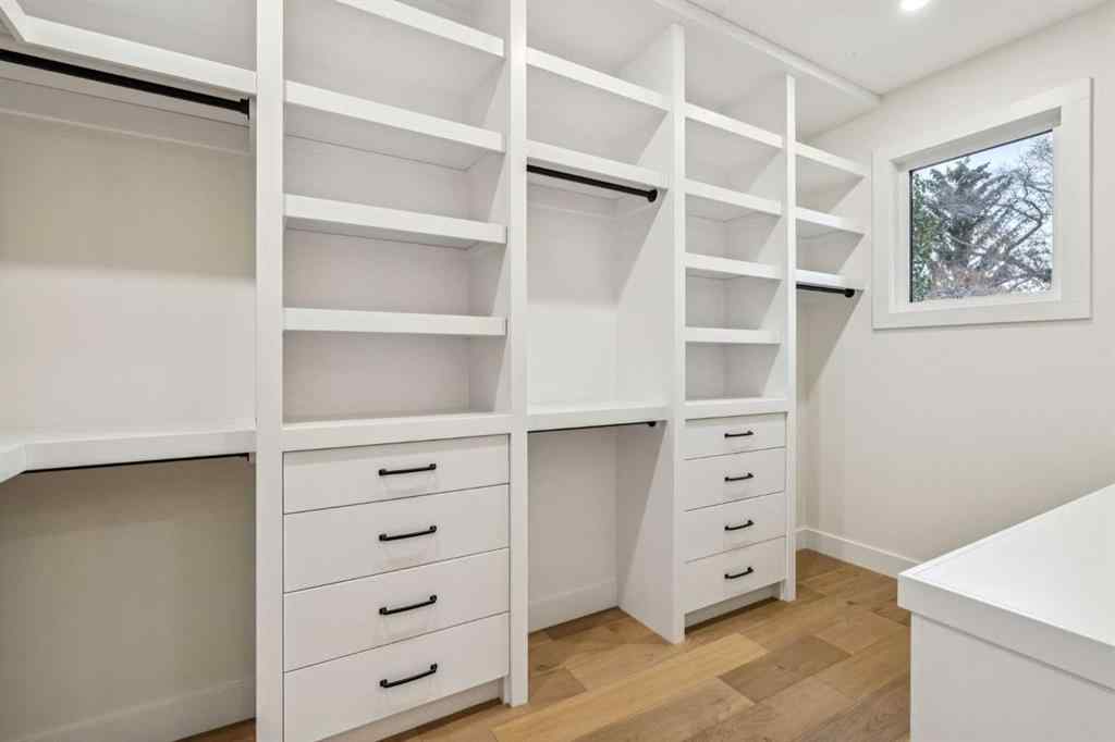 MLS® A2265980 - 643 36 Street SW in Spruce Cliff Calgary, Residential