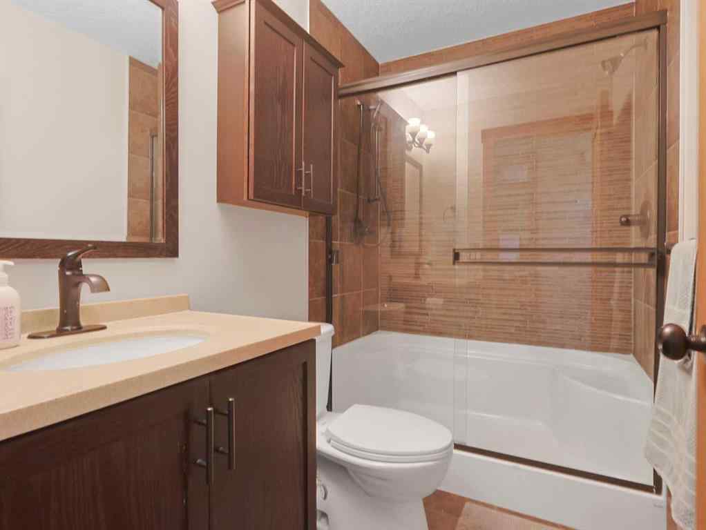 MLS® A2265981 - 256 CottageClub Crescent  in Cottage Club at Ghost Lake Rural Rocky View County, Residential