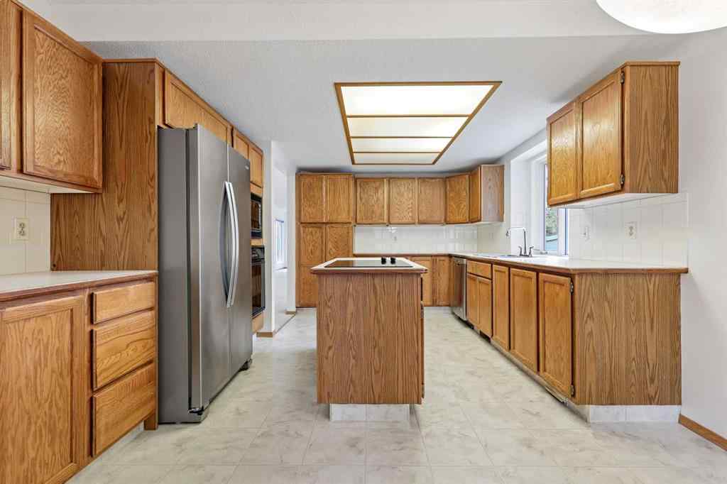 MLS® A2265982 - 3 Pump Hill Landing SW in Pump Hill Calgary, Residential