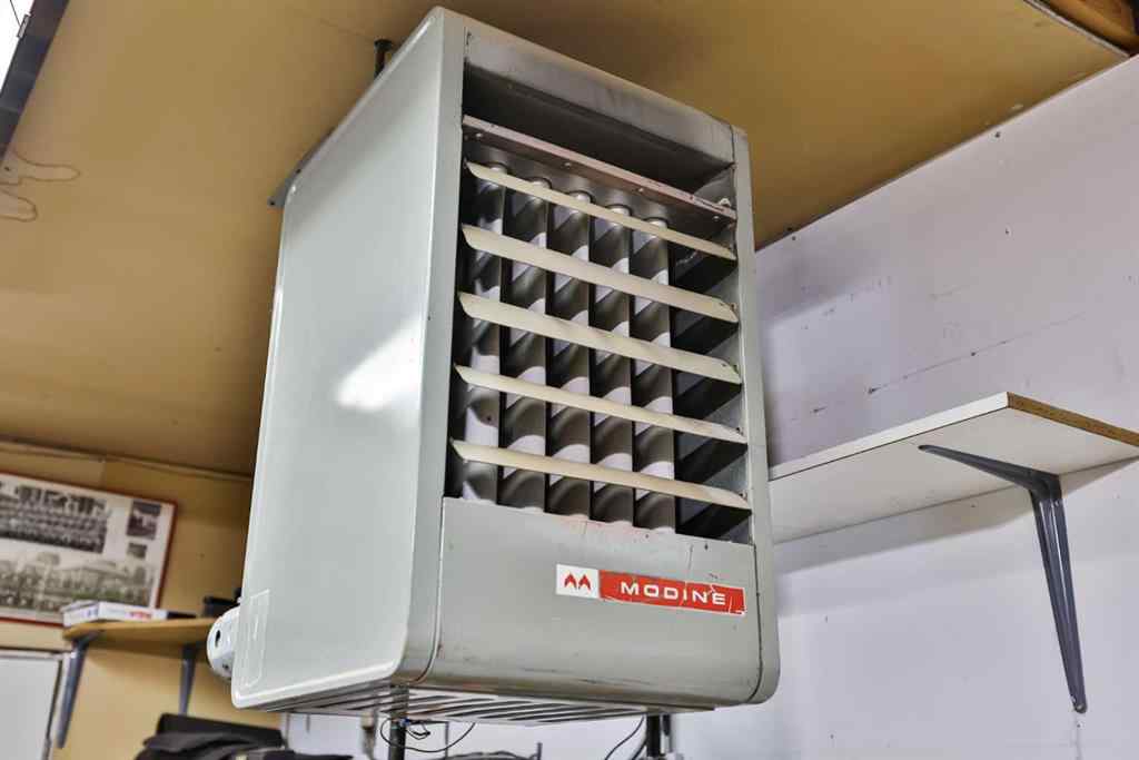 MLS® A2265987 - 25 Selkirk Road W in Varsity Village Lethbridge, Residential