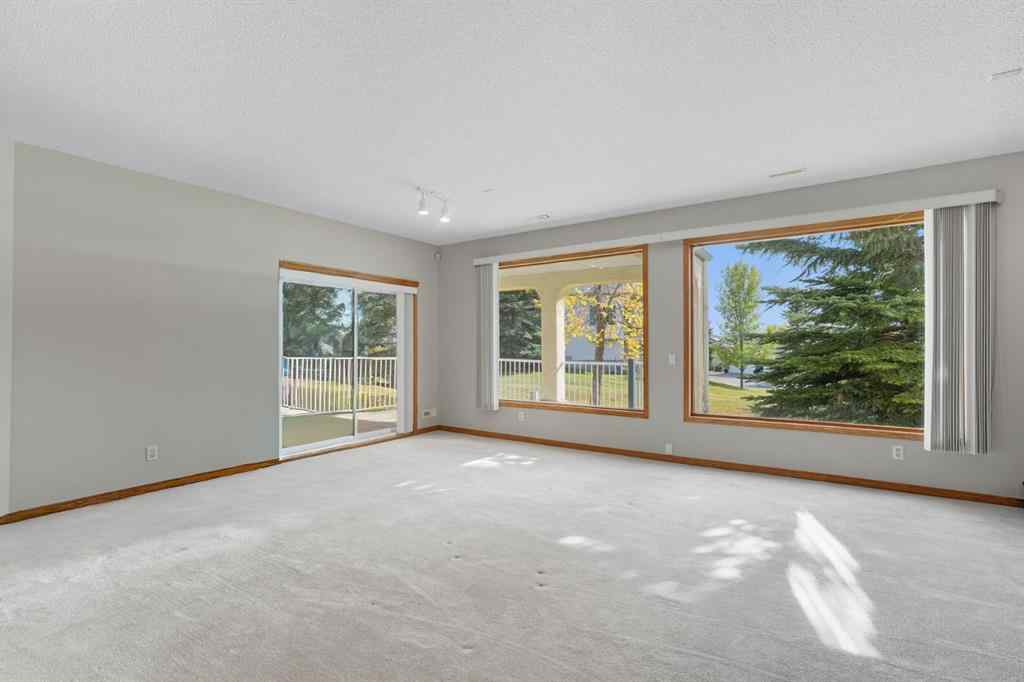 MLS® A2265991 - 36 Eagleview Heights  in GlenEagles Cochrane, Residential