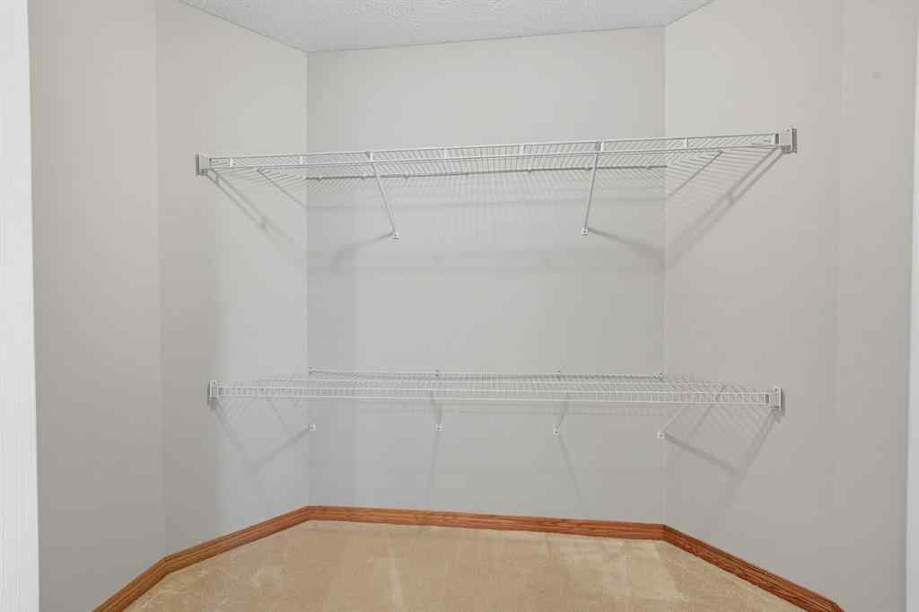 MLS® A2265991 - 36 Eagleview Heights  in GlenEagles Cochrane, Residential