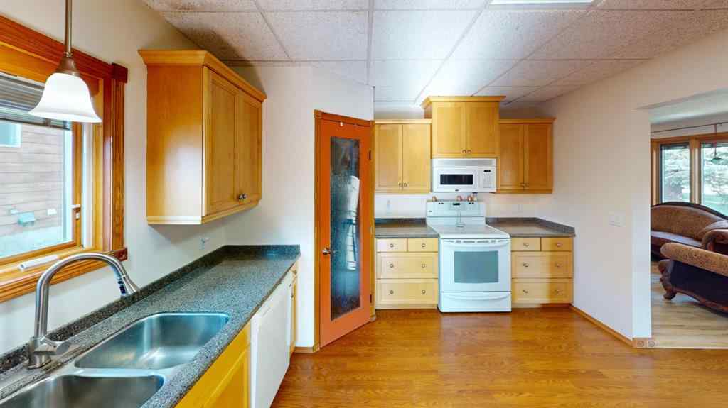 MLS® A2265992 - 429 4 Avenue  in NONE Bassano, Residential