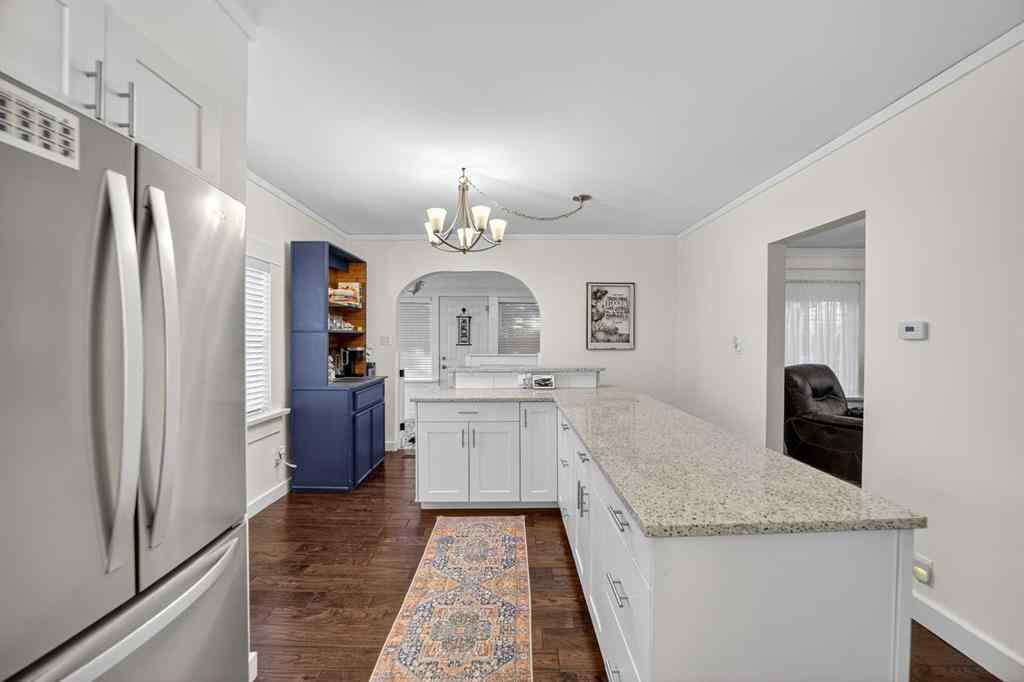 MLS&reg; # A2265994 - 1919 14 Street  in NONE Didsbury, Residential Open Houses