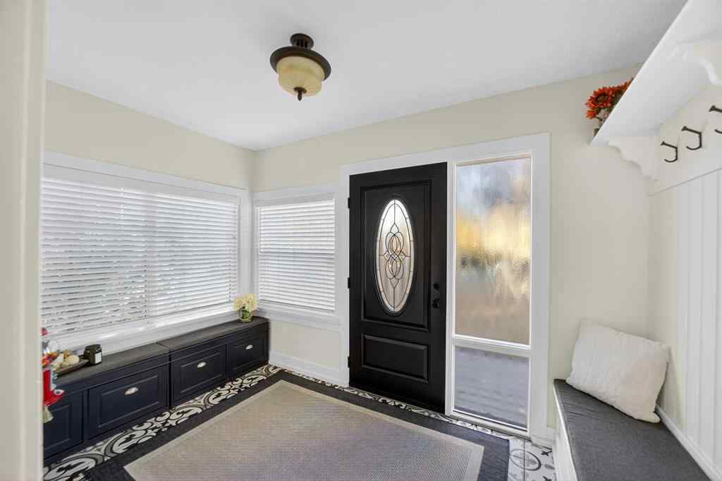 MLS&reg; # A2265994 - 1919 14 Street  in NONE Didsbury, Residential Open Houses
