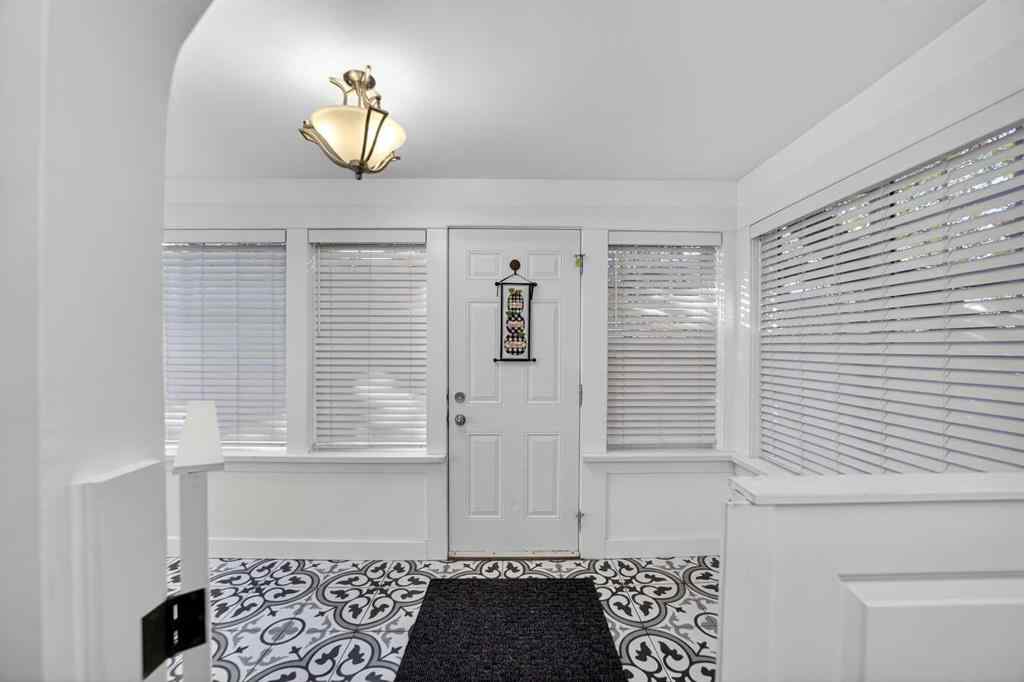 MLS&reg; # A2265994 - 1919 14 Street  in NONE Didsbury, Residential Open Houses