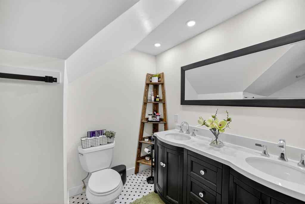 MLS&reg; # A2265994 - 1919 14 Street  in NONE Didsbury, Residential Open Houses