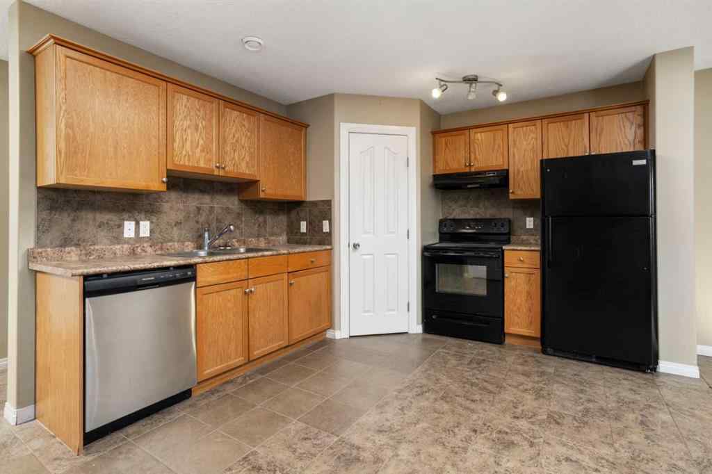 MLS® A2265995 - Unit #5 6802 50 Avenue  in Cascades Camrose, Residential