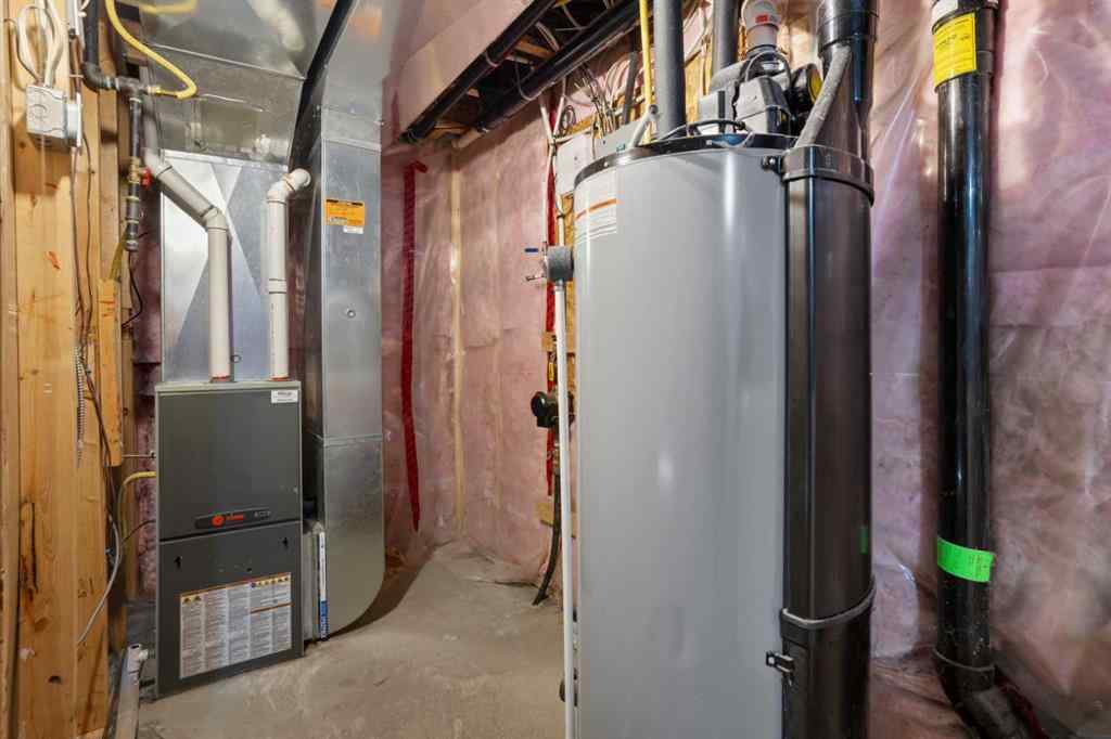 MLS® A2265995 - Unit #5 6802 50 Avenue  in Cascades Camrose, Residential