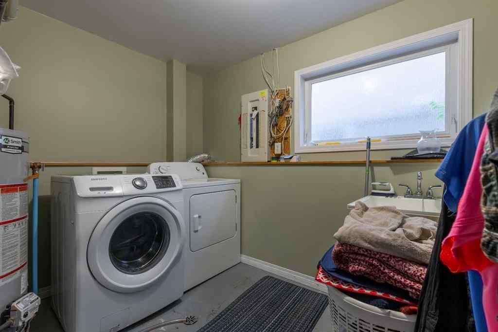 MLS® A2265996 - 588 Heritage Boulevard W in Heritage Heights Lethbridge, Residential