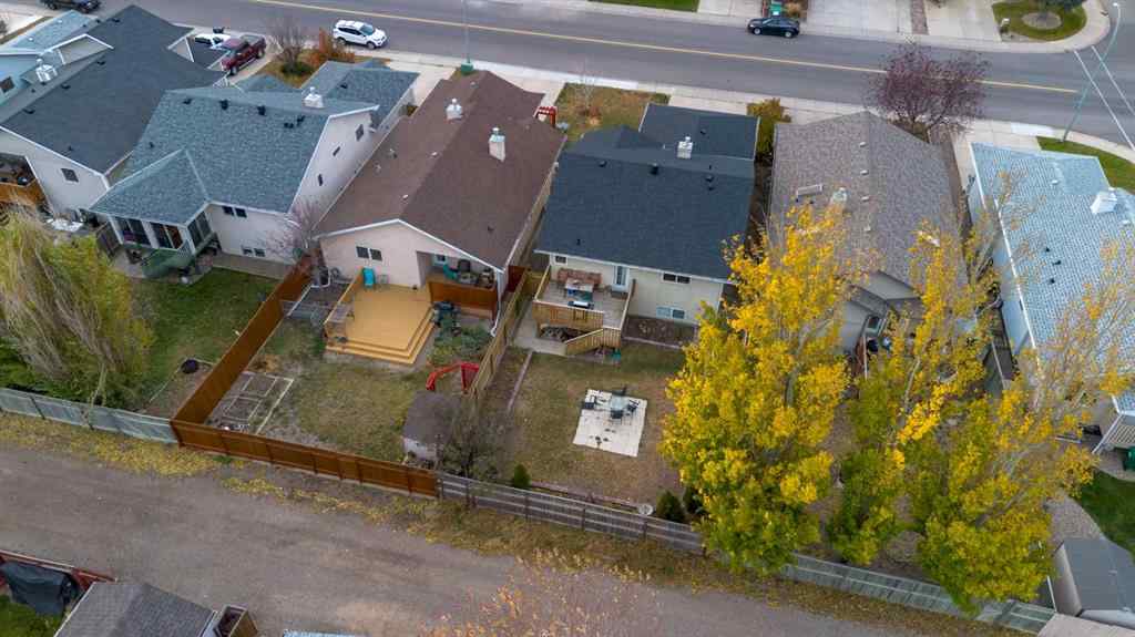 MLS® A2265996 - 588 Heritage Boulevard W in Heritage Heights Lethbridge, Residential