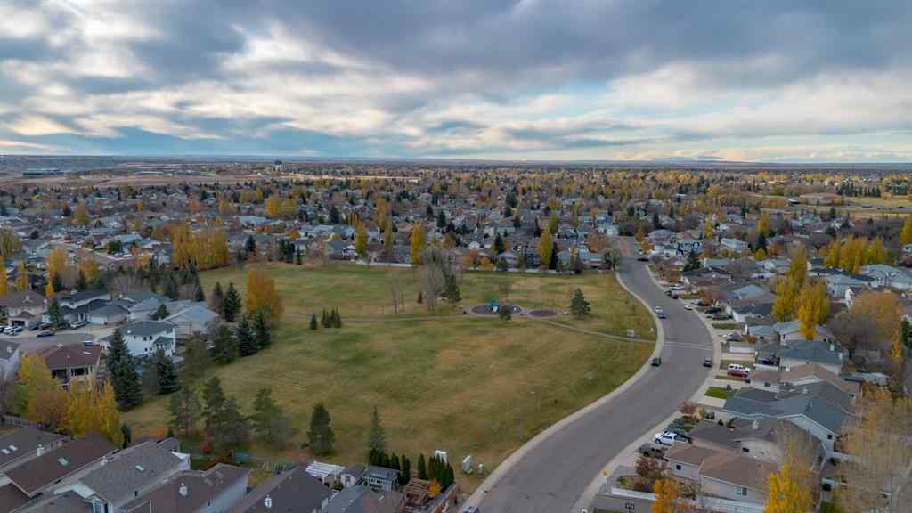 MLS® A2265996 - 588 Heritage Boulevard W in Heritage Heights Lethbridge, Residential