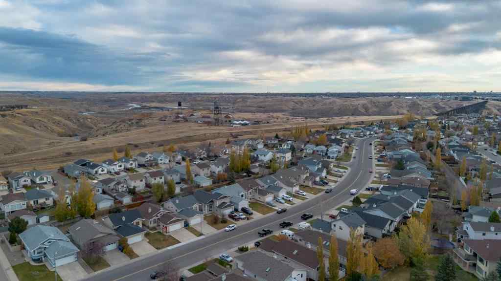 MLS® A2265996 - 588 Heritage Boulevard W in Heritage Heights Lethbridge, Residential