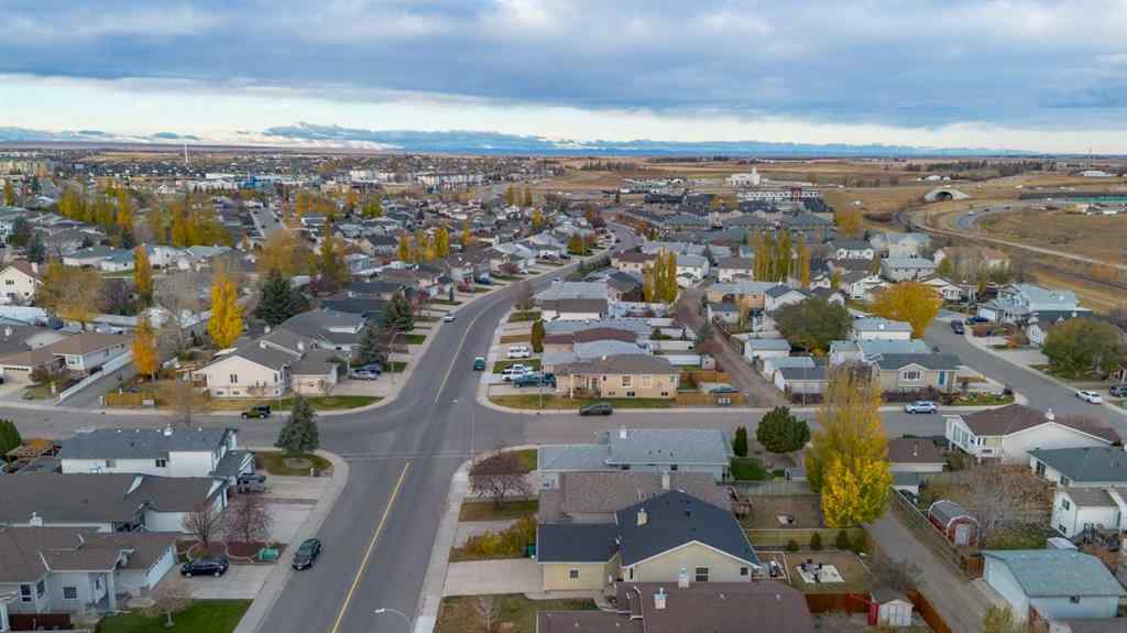 MLS® A2265996 - 588 Heritage Boulevard W in Heritage Heights Lethbridge, Residential